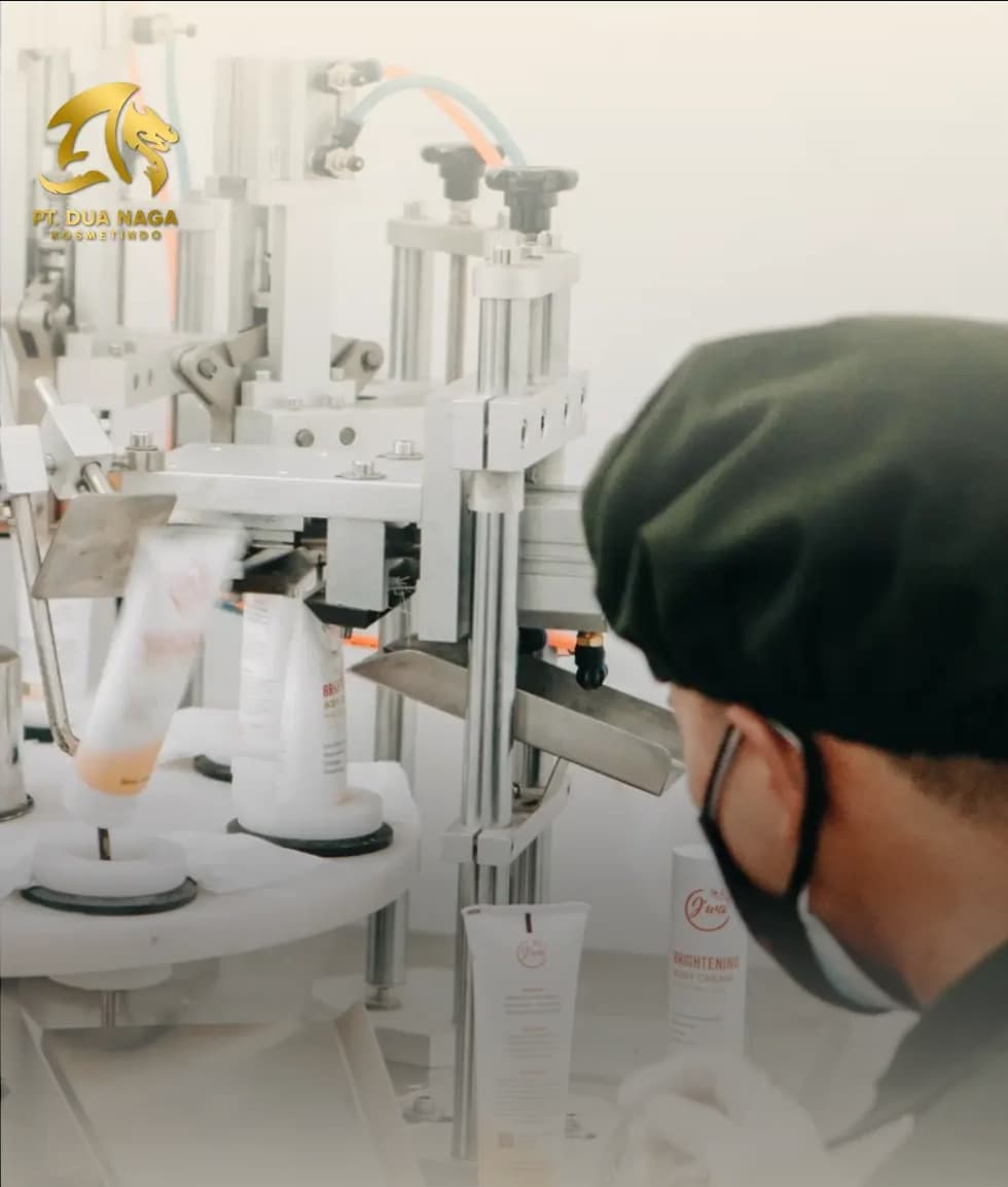 Tim PT Dua Naga Kosmetindo